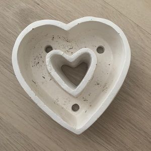 Heart planter